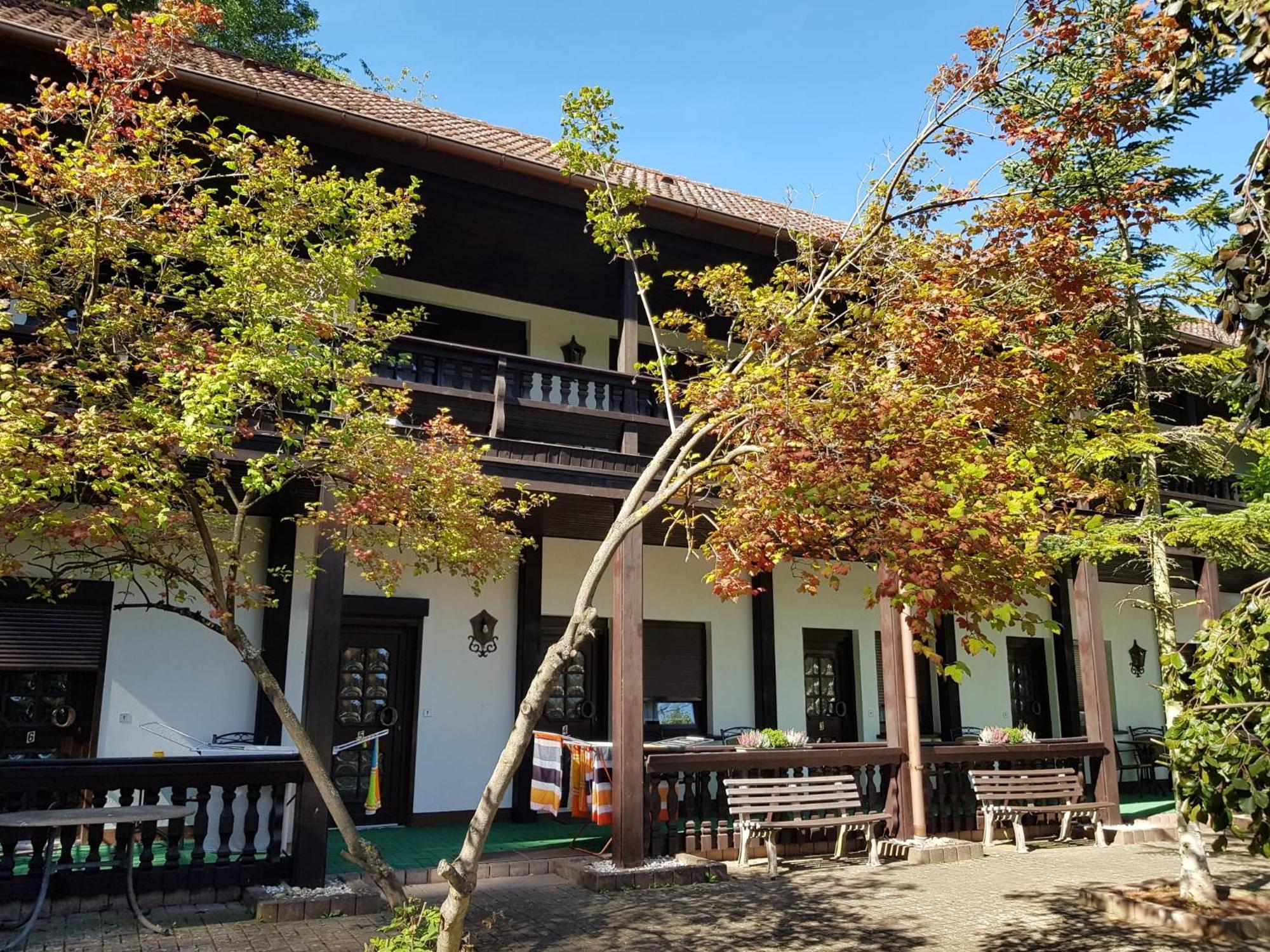 Motel Zur Festwiese Gierstadt ภายนอก รูปภาพ