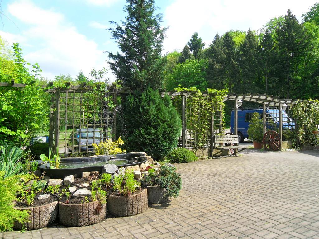 Motel Zur Festwiese Gierstadt ภายนอก รูปภาพ
