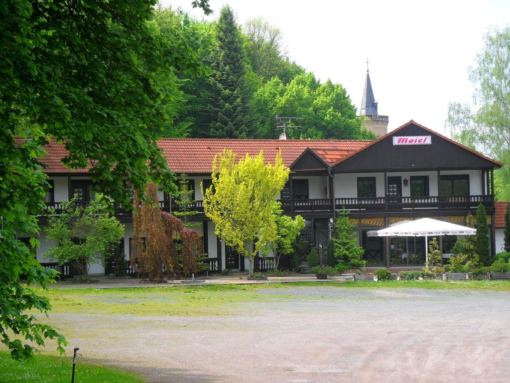Motel Zur Festwiese Gierstadt ภายนอก รูปภาพ